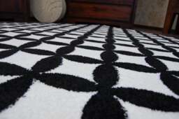 Rackhams Sketch Rug - Black & White Diamonds - 200cm x 290cm - thumbnail 3