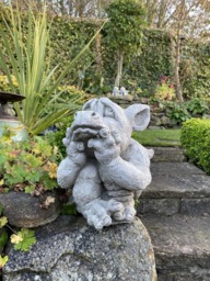 Rackhams Sad Dragon' Mythical Garden Ornament - thumbnail 4