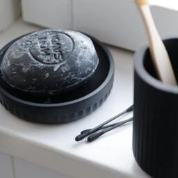 "Rackhams Freestanding Black Round Soap Dish 12.2cm (4.8"") Diameter Wave Style Polyresin Soap Tray for Bath Shower Bathroom" - thumbnail 2