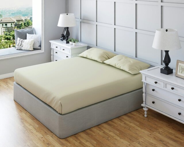 Rackhams Non Iron Polycotton Plain Dyed Fitted Sheet Extra Deep 25cm Elasticated Skirt - Double - Cream - image 1