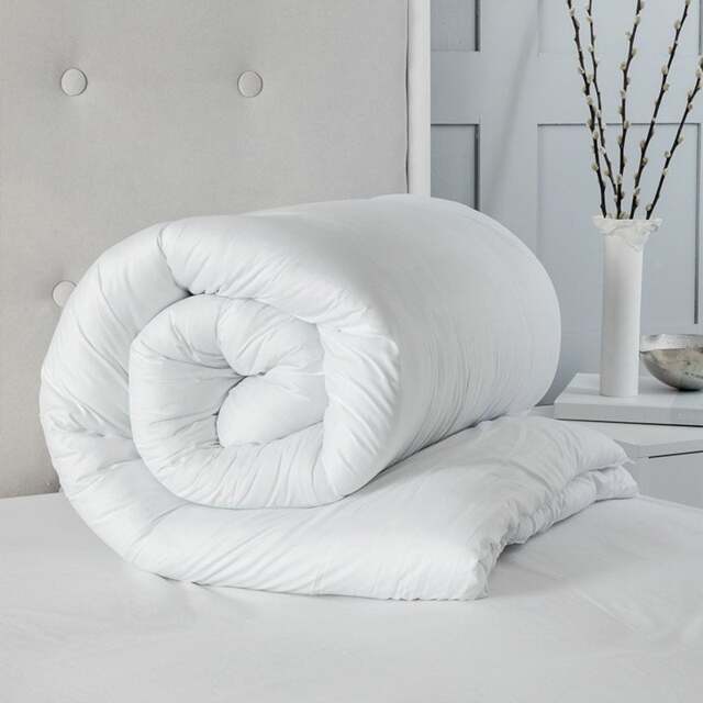 Rackhams Microfibre Soft Like Down Duvet + 2 Pillows Non Allergenic Hollow Filling - King - 15 - image 1