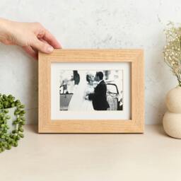 "Rackhams Solid Oak Picture Frame with Mount - Natural Finish - 6 x 8""" - thumbnail 3