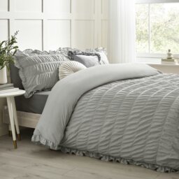 Rackhams Seersucker Frill Duvet Cover Set - White - Super King - thumbnail 2
