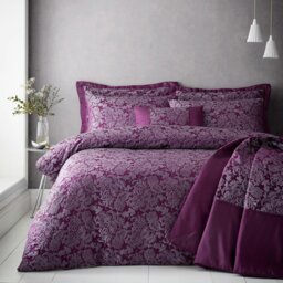 Rackhams Sandringham Plum Duvet Cover Set - Plum - Polycotton - Double - thumbnail 1