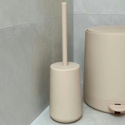 Rackhams Sand Plastic Freestanding Toilet Brush and Holder - thumbnail 2
