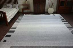 Rackhams Shadow Rug - 120cm x 170cm