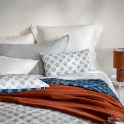 Rackhams Midnight Blue Reversible Floral Print Bedspread - Double - thumbnail 4