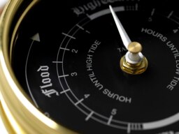 Rackhams Handmade Prestige Tide Clock in Solid Brass Mounted on solid English Dark Oak - thumbnail 6