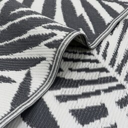 Rackhams Lightweight Reversible Plastic Woven Outdoor Rug, 120x170cm, Leaves - thumbnail 4