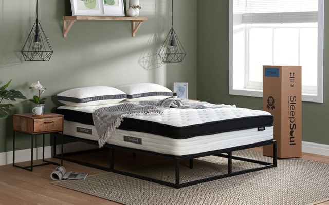 Rackhams Cloud 800 Pocket Memory Pillow Top Mattress - Small Double - image 1