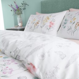 Rackhams Emilia Floral Reversible Duvet Cover Set - White / Green - King - thumbnail 4