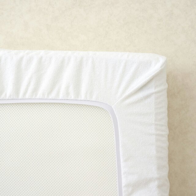 Rackhams Waterproof Fitted Mattress Protector for Travel Cot - 95 x 65cm - 95 x 65cm - Mattress Protector - image 1