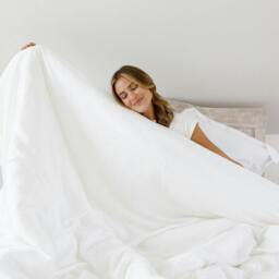 Rackhams Soft & Silky Duvet Cover in White (Organic Cotton) - Double - thumbnail 5