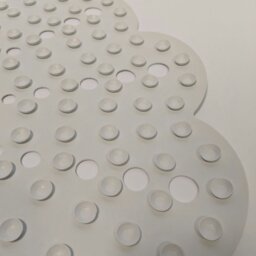 Rackhams Petal White 740 x 360mm Anti-slip Bath Mat - thumbnail 2
