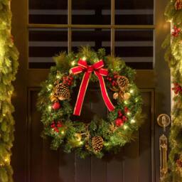 Rackhams Pre-Lit Artificial Christmas Door Wreath Holly Garland Decor 20 LED