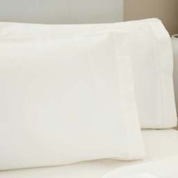 Rackhams 200 Thread Count Egyptian Cotton Housewife Pillowcases (Pair) - Ivory - One Size - Ivory - 100% Egyptian Cotton - thumbnail 2