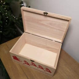Rackhams 30cm Wooden Christmas Eve Gift Box with Personalisable Name Plate - thumbnail 2