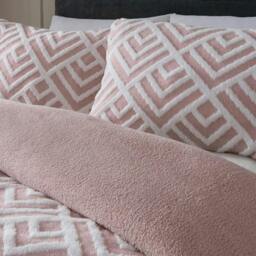Rackhams Luxurious GEO JACQUARD Fleece Duvet Cover with Pillowcases - Blush - Single (135cm x 200cm) - thumbnail 5