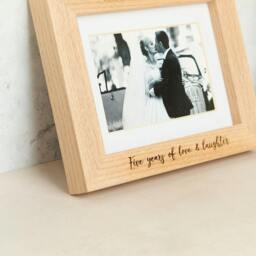 "Rackhams Personalised Solid Oak Picture Frame with Mount - Natural Finish - 10 x 8"" - Personalised" - thumbnail 4