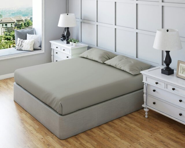Rackhams Non Iron Polycotton Plain Dyed Fitted Sheet Extra Deep 25cm Elasticated Skirt - Single - Light Grey - image 1