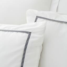 Rackhams Contrast Trim 200 Thread Count Cotton Duvet Cover Set White / Black - Single - White / Black - thumbnail 3