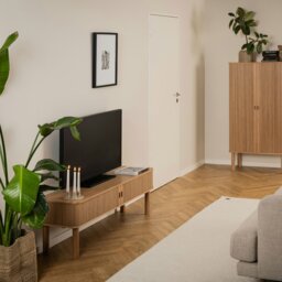 Rackhams Langley TV Unit in Oak - 1 - thumbnail 5