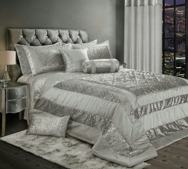 Rackhams Vera Foil Printed Quilted Bedspread - Silver - Double - image 1