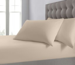 Rackhams Plain Dyed Cotton Blend Fitted Sheet - Red - Super King - thumbnail 6