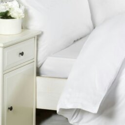 "Rackhams Egyptian Cotton 12"" Fitted Sheet 200 Thread Count - White - White - Super King - 12"" Fitted Sheet" - thumbnail 3