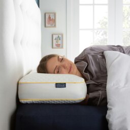 Rackhams Bliss Extra Deep Breathable Firm Support Pillow - White - Firm - Cover: 100% Polyester Filling: Memory Foam - thumbnail 2
