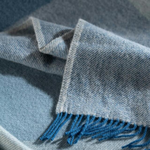 Rackhams Blue/Cream Pure Wool Block Colour Check Throw - image 1