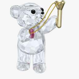 Rackhams Kris Bear Sending You Love Figurine 5691182