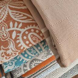 Rackhams Dolce Paisley Cotton Throw Blanket - Burnt Orange and Smoke on Natural - thumbnail 4