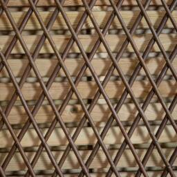 Rackhams 1.8m x 1.2m Large Expanding Garden Willow Trellis Plant Support - thumbnail 4