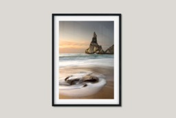 Rackhams The Giant - Framed Print 30 x 20 inch - thumbnail 2