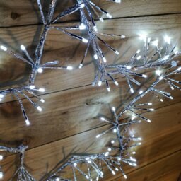 Rackhams 60cm Silver Christmas Star 150 Ice White LED Indoor/Outdoor Christmas Decorations - thumbnail 4