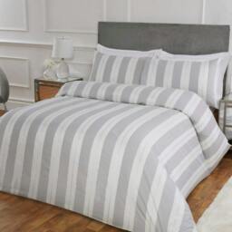 Rackhams Luxury Hotel Quality Lurex Stripe Jacquard Duvet Cover with Pillowcases - White/Silver - Double (200cm x 200cm)