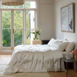 Rackhams Ivory Mulberry Silk 30cm Standard Fitted Sheets - Double - thumbnail 2