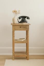 Rackhams Turned Leg Telephone Table - thumbnail 2