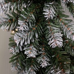 Rackhams 60cm Snow Tipped Christmas Wreath with 50 Warm White LEDs and 160 Bullet Tips - thumbnail 6