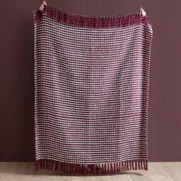 Rackhams Stab Stitch Blanket Throw Plum - 125 x 150 cm - Plum - thumbnail 3
