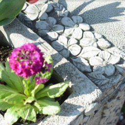 Rackhams Daisy Design Stone Cast Garden Bench - thumbnail 4