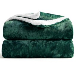 Rackhams Crushed Velvet Sherpa Reverse Throw - Navy - thumbnail 4