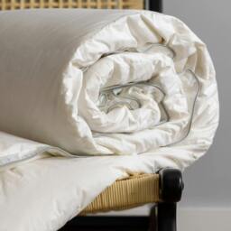 Rackhams 80% Goose Down Duvets - King - Spring/Autumn Warmth (9 Tog) - thumbnail 2