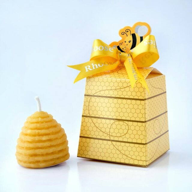 Rackhams Beeswax Beehive Candle - image 1