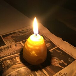 Rackhams Beeswax Beehive Candle - thumbnail 2