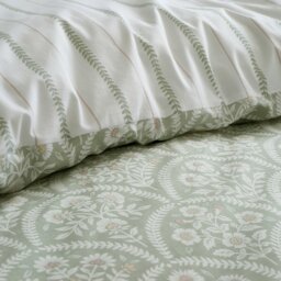 Rackhams Scallop Floral 200 Thread Count Cotton Percale Reversible Duvet Cover Set - Single - thumbnail 4