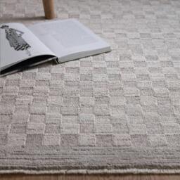 Rackhams Laurent LA02 Checkered Grey Rug - 120x160cm - thumbnail 3