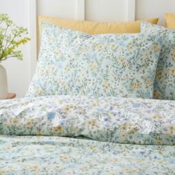 Rackhams Ditsy Floral 200 Thread Count Cotton Reversible Duvet Cover Set Green - Double - Green - thumbnail 3