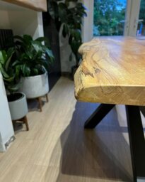 Rackhams Waney Edge \ Live Edge Elm Dining Table 4-8 Seater - Spalted Wych Elm - 1 - Natural - thumbnail 4